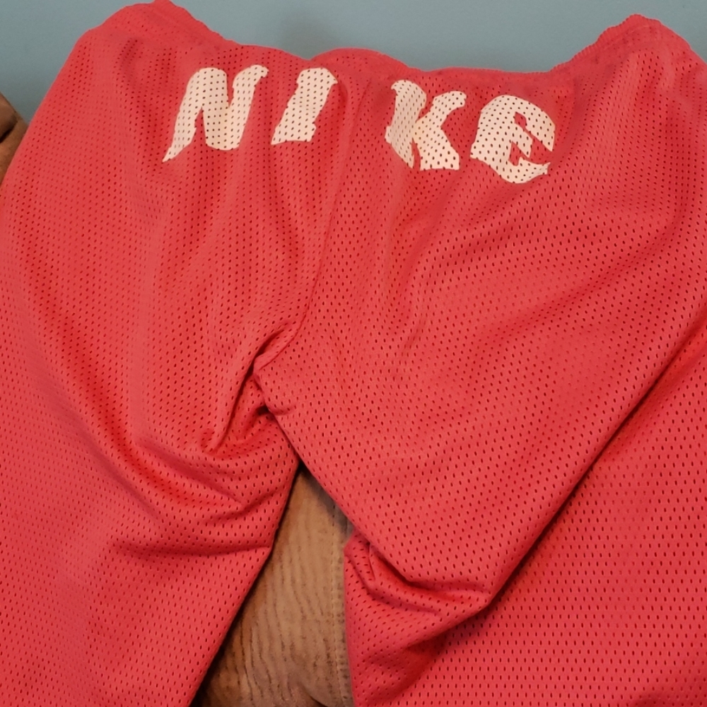 Nike jogging pants $10 when buying 2-5 things.